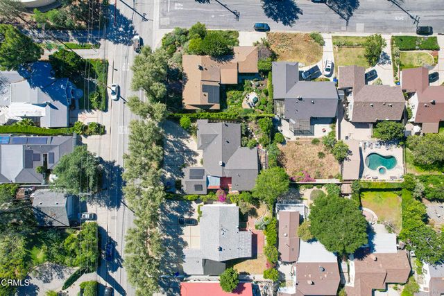 4711 Briggs Avenue, La Crescenta, CA 91214