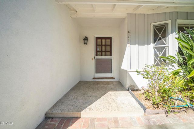 4711 Briggs Avenue, La Crescenta, CA 91214