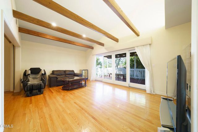 4711 Briggs Avenue, La Crescenta, CA 91214