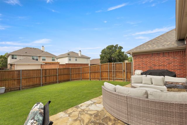 5025 Vineyard Lane, Mckinney, TX 75070