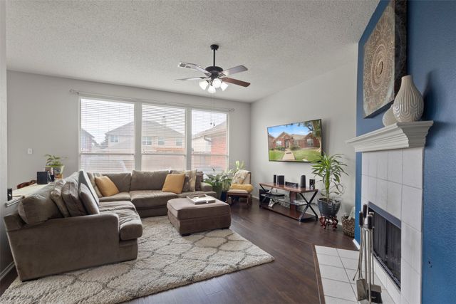 5025 Vineyard Lane, Mckinney, TX 75070
