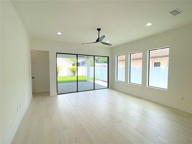 733 DARTMOUTH STREET, Orlando, FL 32804