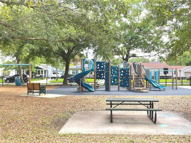 733 DARTMOUTH STREET, Orlando, FL 32804