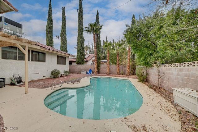 1529 Padova Drive, Las Vegas, NV 89117