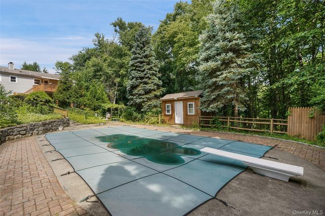 10 Highview Terrace, Somers, NY 10589