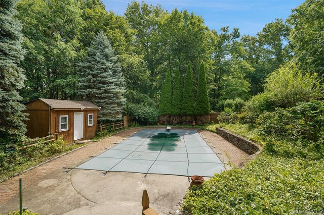 10 Highview Terrace, Somers, NY 10589