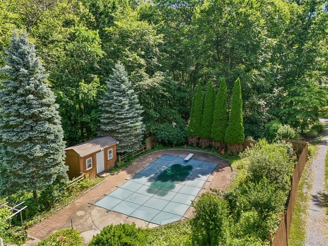 10 Highview Terrace, Somers, NY 10589