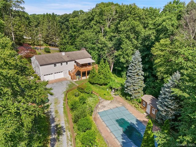 10 Highview Terrace, Somers, NY 10589