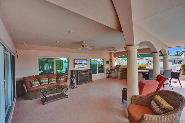 5530 Bayview Drive, Fort Lauderdale, FL 33308