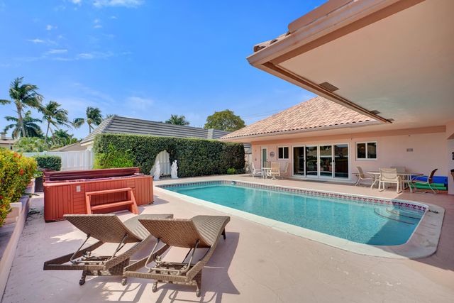 5530 Bayview Drive, Fort Lauderdale, FL 33308