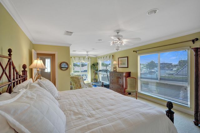 5530 Bayview Drive, Fort Lauderdale, FL 33308