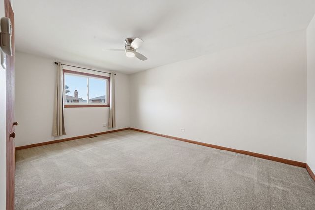 8424 168th Street, Tinley Park, IL 60487