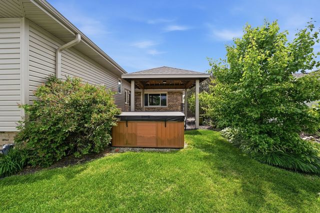 8424 168th Street, Tinley Park, IL 60487