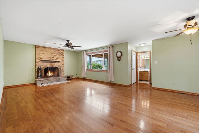 8424 168th Street, Tinley Park, IL 60487