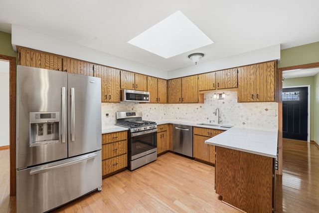 8424 168th Street, Tinley Park, IL 60487