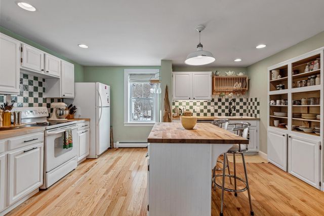 1116 Main Street, Fairfax, VT 05454