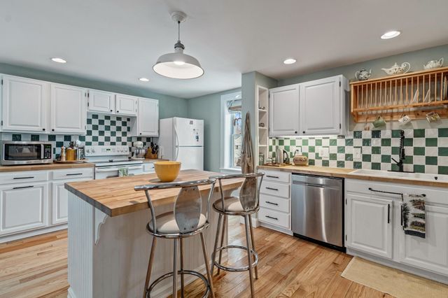 1116 Main Street, Fairfax, VT 05454