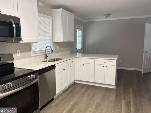 385 Nectarine Drive, Newnan, GA 30265