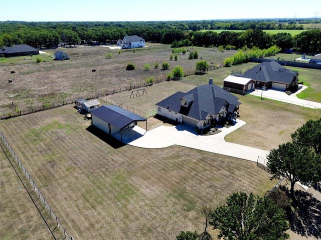 135 Smith Lane, Combine, TX 75159