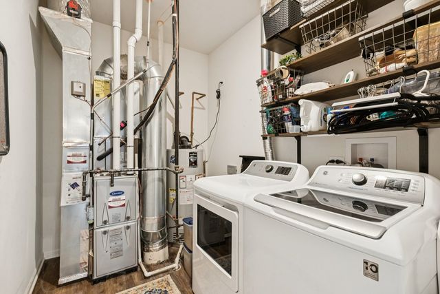 1053 Honey Locust Drive, Crystal Lake, IL 60012