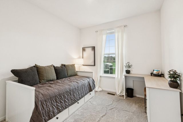 1053 Honey Locust Drive, Crystal Lake, IL 60012