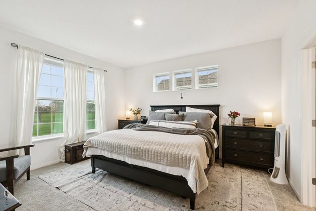 1053 Honey Locust Drive, Crystal Lake, IL 60012