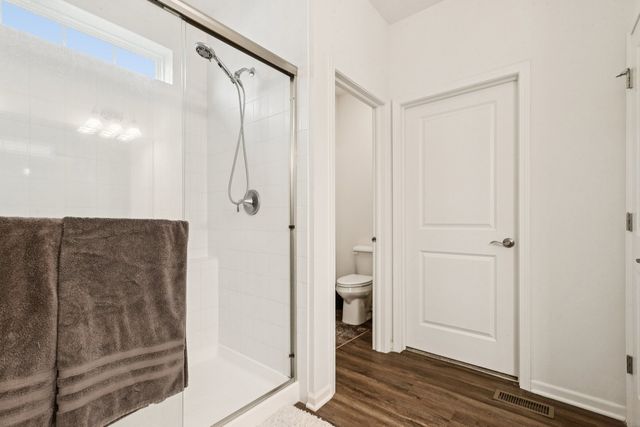 1053 Honey Locust Drive, Crystal Lake, IL 60012