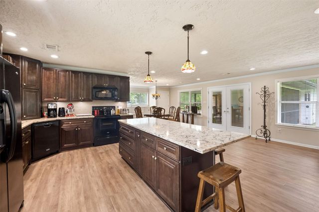 115 County Road 3189c, Cleveland, TX 77327