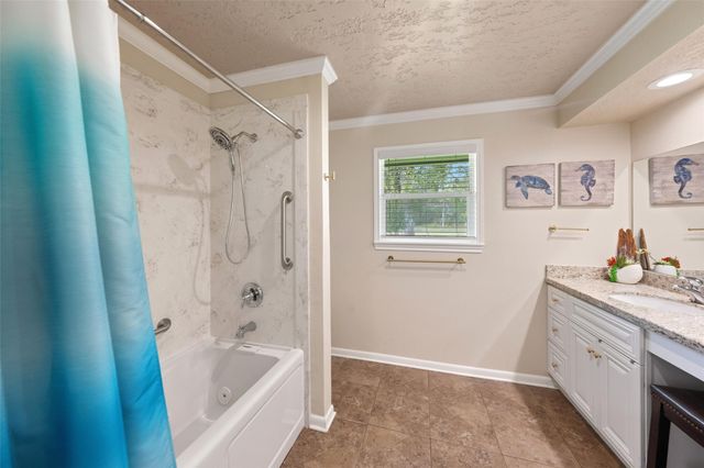 115 County Road 3189c, Cleveland, TX 77327