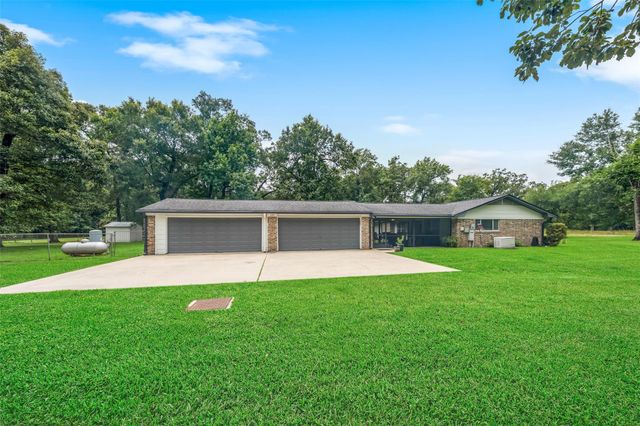 115 County Road 3189c, Cleveland, TX 77327