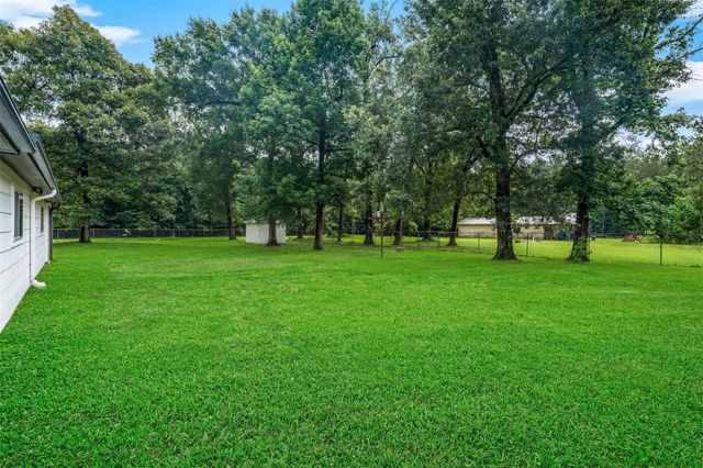 115 County Road 3189c, Cleveland, TX 77327