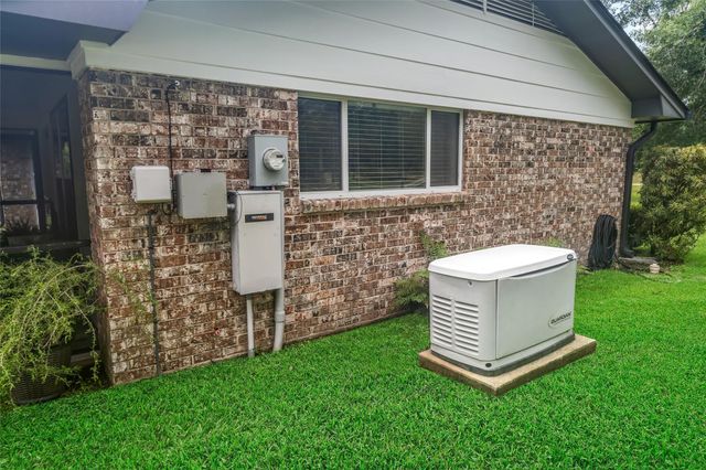 115 County Road 3189c, Cleveland, TX 77327