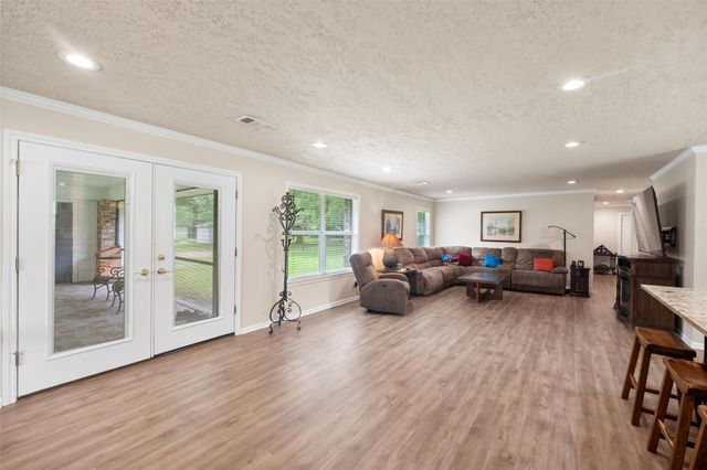 115 County Road 3189c, Cleveland, TX 77327