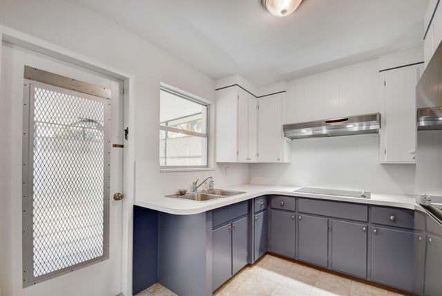 6698 Belvedere Road, West Palm Beach, FL 33413