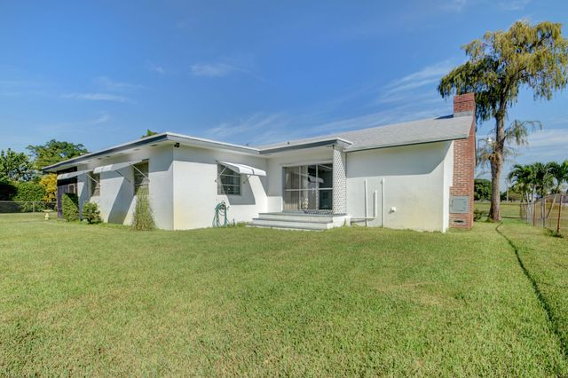 6698 Belvedere Road, West Palm Beach, FL 33413