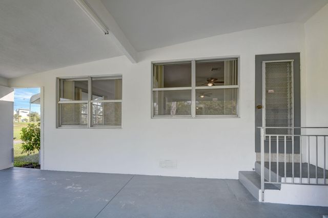 6698 Belvedere Road, West Palm Beach, FL 33413