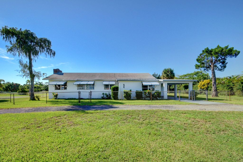 6698 Belvedere Road, West Palm Beach, FL 33413