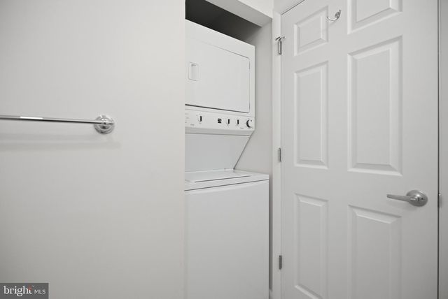 2034 LUCAS LN, Voorhees, NJ 08043