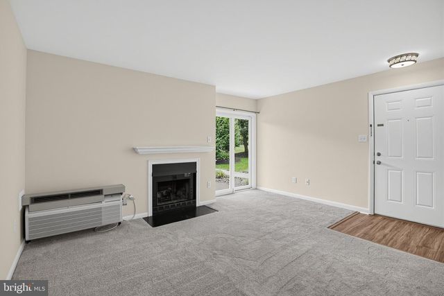 2034 LUCAS LN, Voorhees, NJ 08043