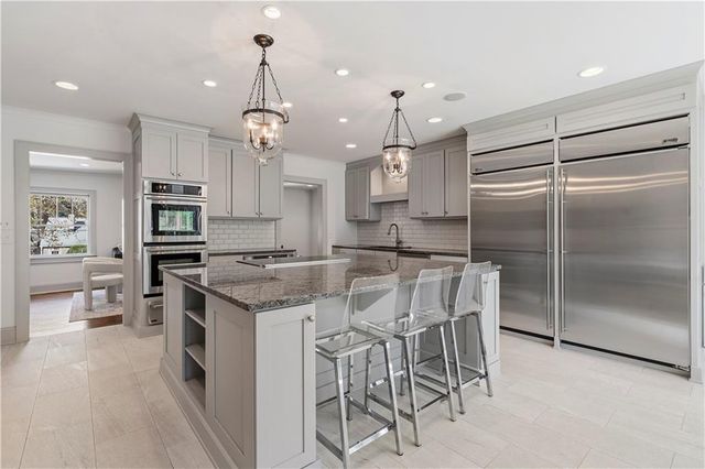 712 Gladstone NW Road, Atlanta, GA 30318