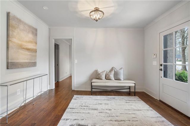 712 Gladstone NW Road, Atlanta, GA 30318