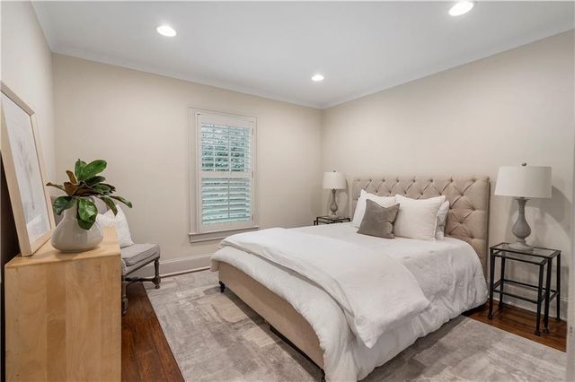 712 Gladstone NW Road, Atlanta, GA 30318