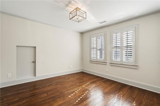 712 Gladstone NW Road, Atlanta, GA 30318