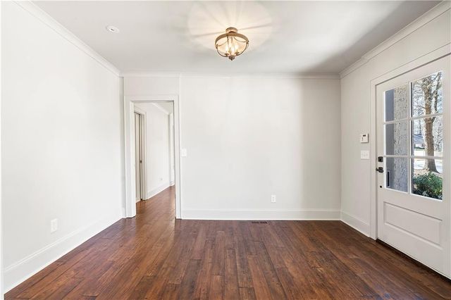 712 Gladstone NW Road, Atlanta, GA 30318