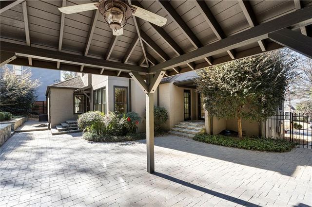 712 Gladstone NW Road, Atlanta, GA 30318