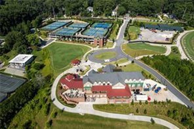 712 Gladstone NW Road, Atlanta, GA 30318