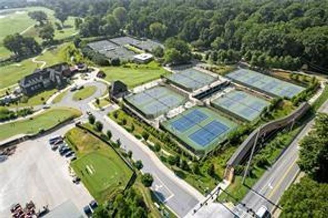 712 Gladstone NW Road, Atlanta, GA 30318