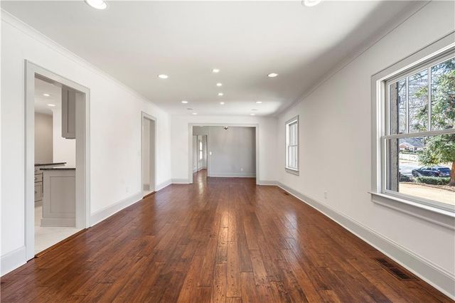 712 Gladstone NW Road, Atlanta, GA 30318