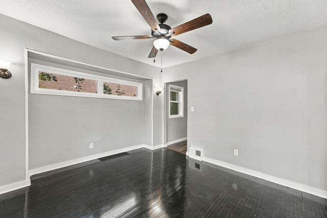 2810 Penn Avenue N, Minneapolis, MN 55411
