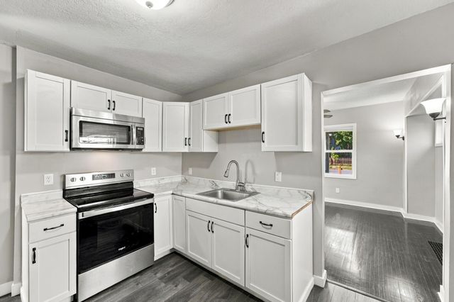 2810 Penn Avenue N, Minneapolis, MN 55411